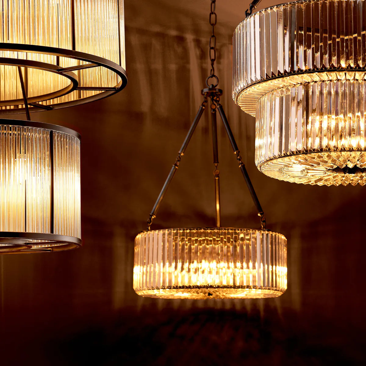 Chandelier Infinity - Bronze Highlight Finish