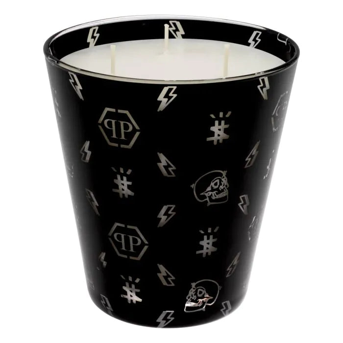 Candle Monogram M